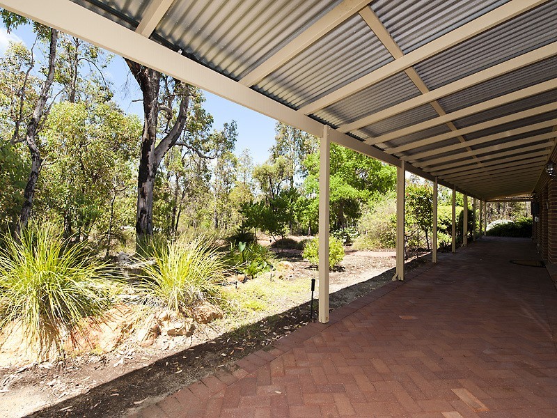 4415 Stoneville Road, Stoneville WA 6081