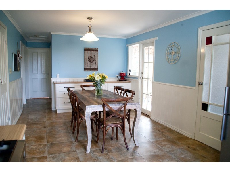 39 Young Street, Linton VIC 3360