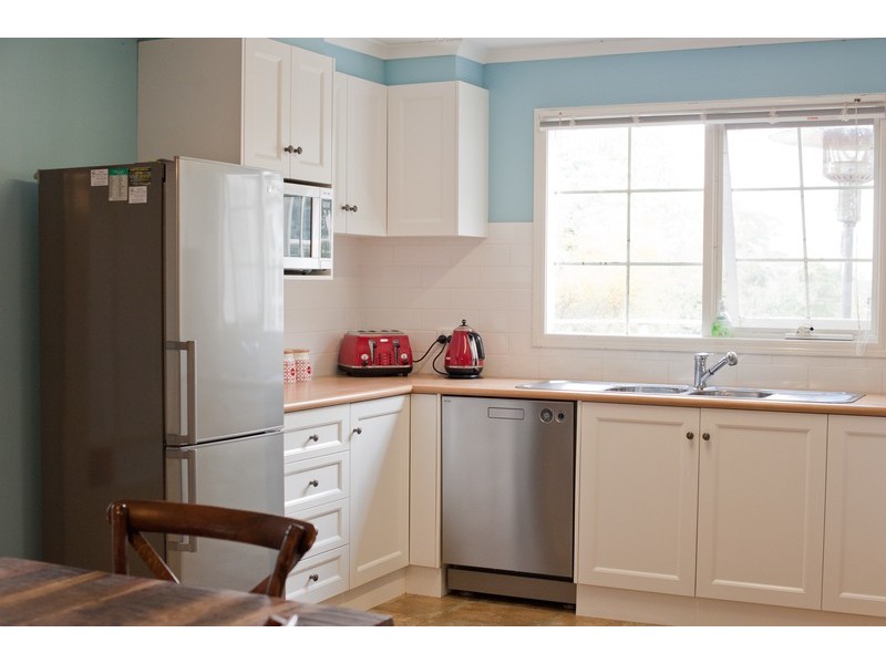 39 Young Street, Linton VIC 3360