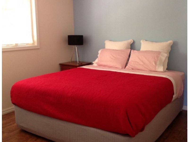 39 Young Street, Linton VIC 3360