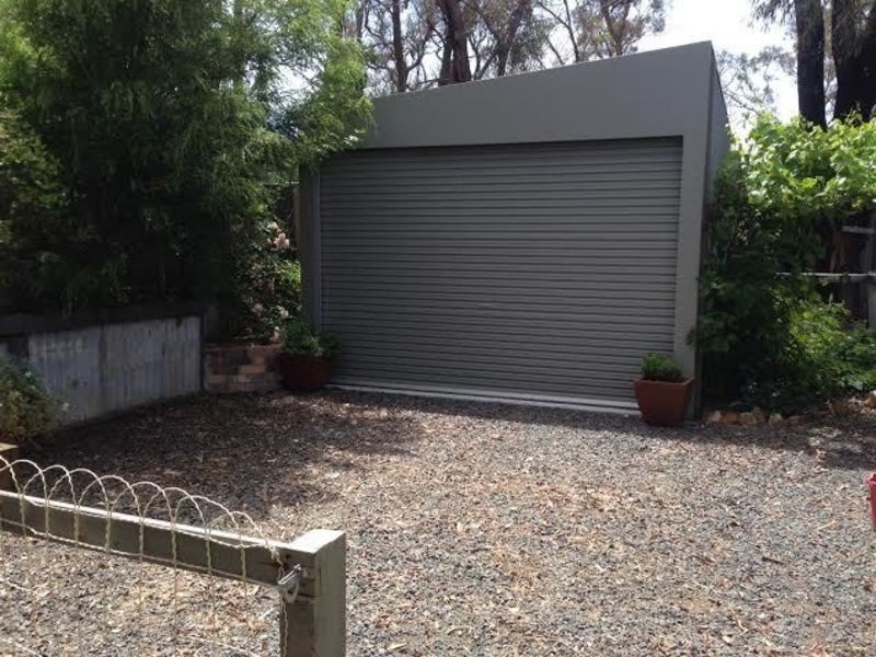 39 Young Street, Linton VIC 3360