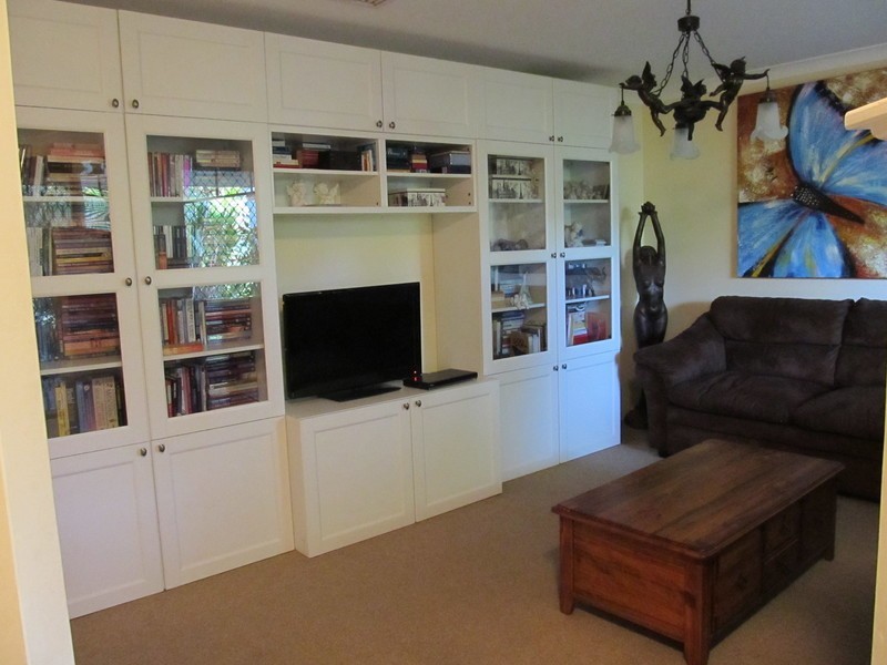 21 Feeney Gardens, High Wycombe WA 6057