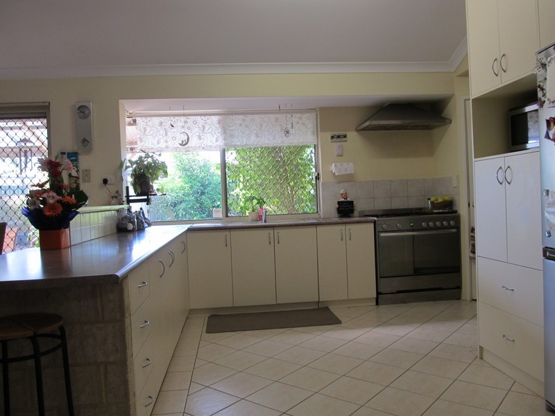 21 Feeney Gardens, High Wycombe WA 6057