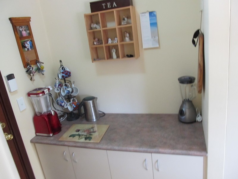 21 Feeney Gardens, High Wycombe WA 6057