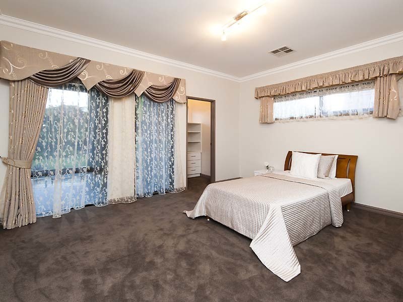 12 KILLILAN ROAD, Applecross WA 6153