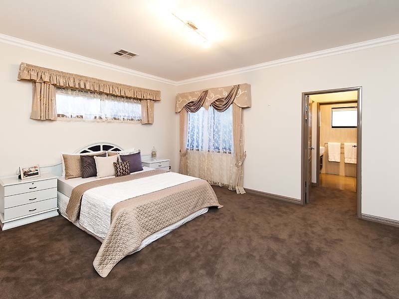 12 KILLILAN ROAD, Applecross WA 6153