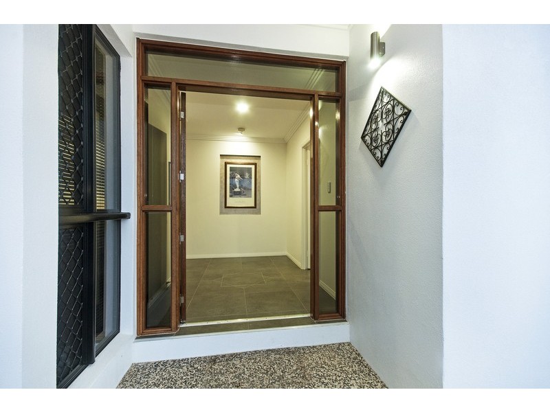 9 Deedes crescent, Bushland Beach QLD 4818