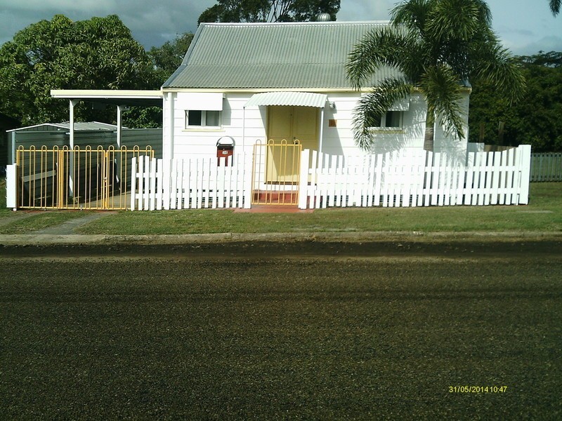 18 Hills Street, Bundaberg East QLD 4670