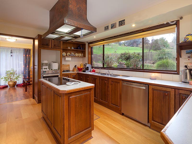 6 Murray View Road, East Albury NSW 2640