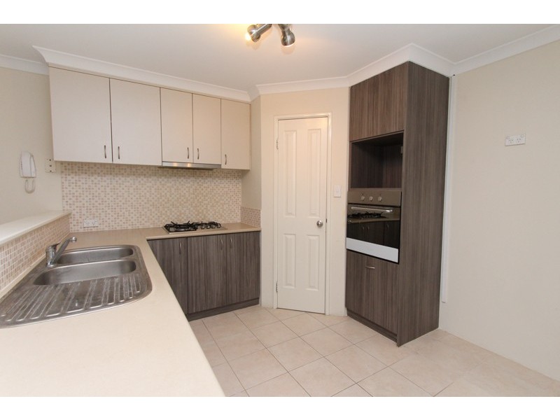 6/15 Station St, Cannington WA 6107