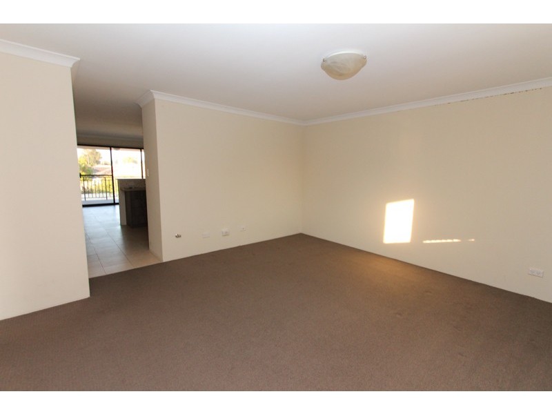 6/15 Station St, Cannington WA 6107