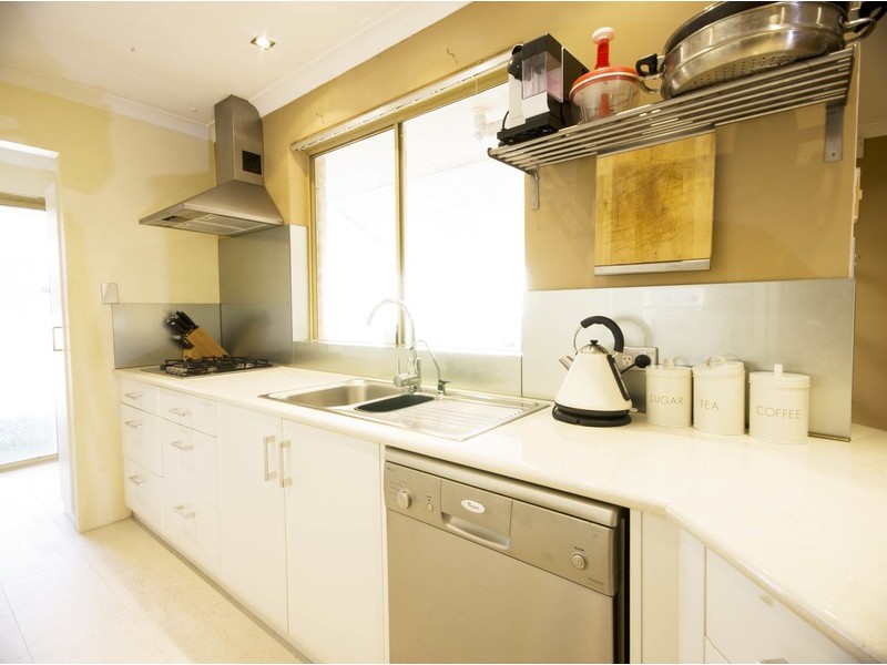 34 Fantome Rd, Craigie WA 6025