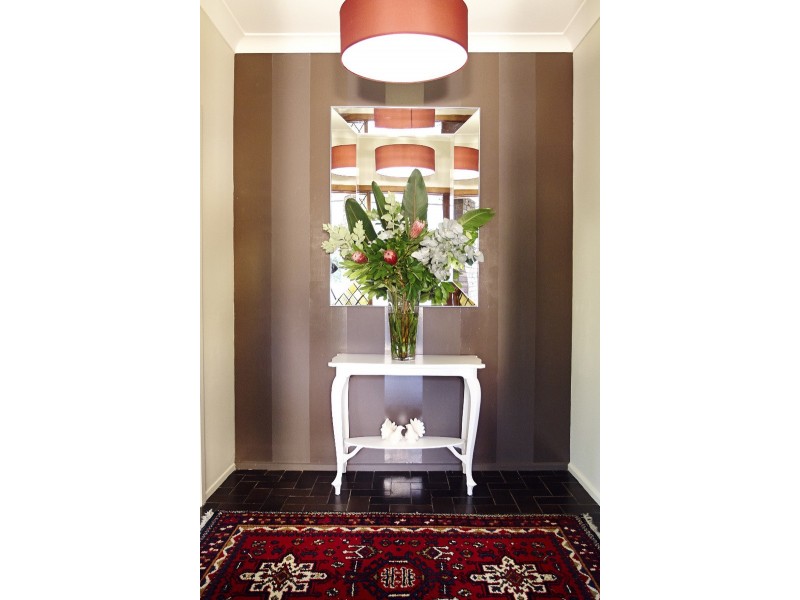 1 Banks Avenue, Kooringal NSW 2650