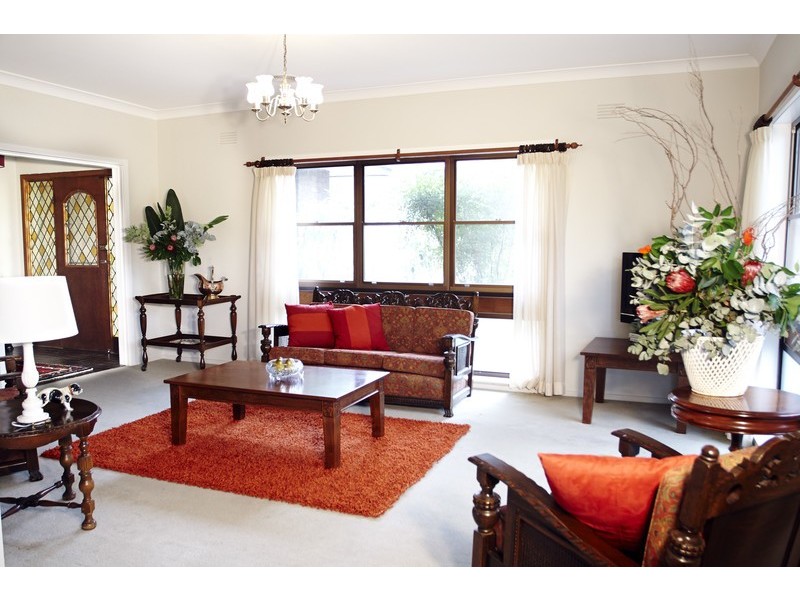 1 Banks Avenue, Kooringal NSW 2650