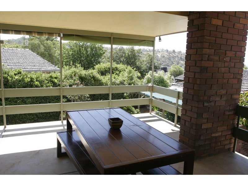 1 Banks Avenue, Kooringal NSW 2650