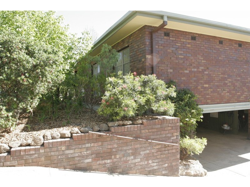 1 Banks Avenue, Kooringal NSW 2650