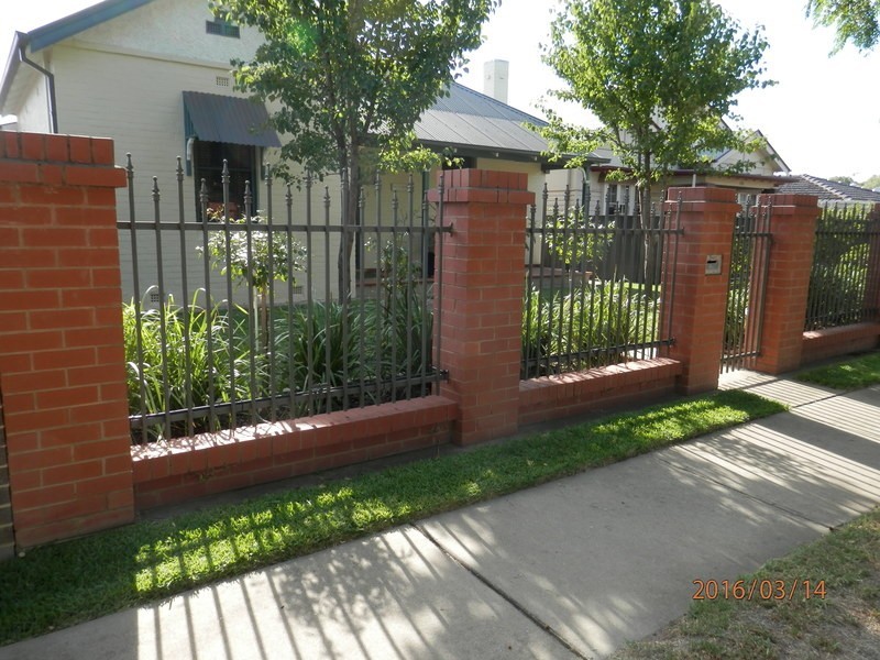 104 Docker Street, Wagga Wagga NSW 2650