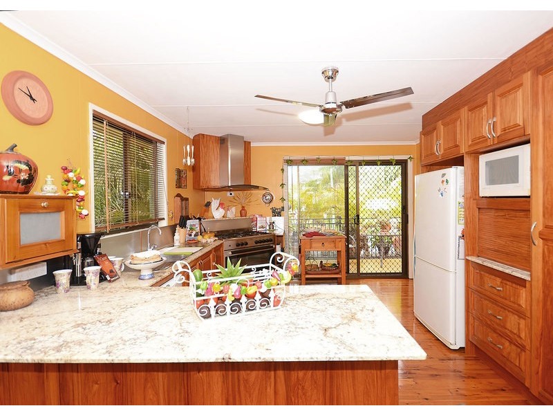 36  Shellcot st, Toogoom QLD 4655