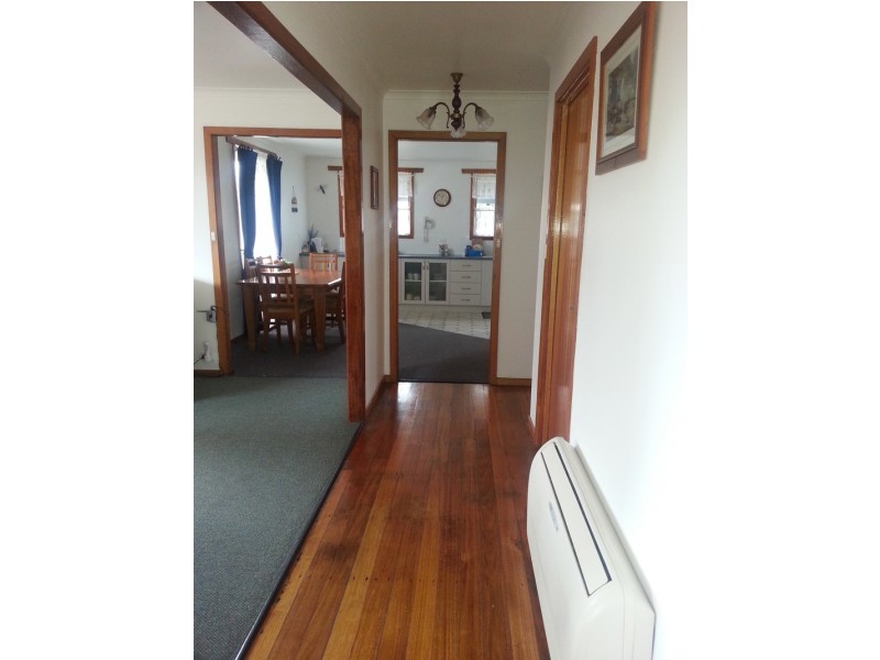 27 Martin St, Wynyard TAS 7325
