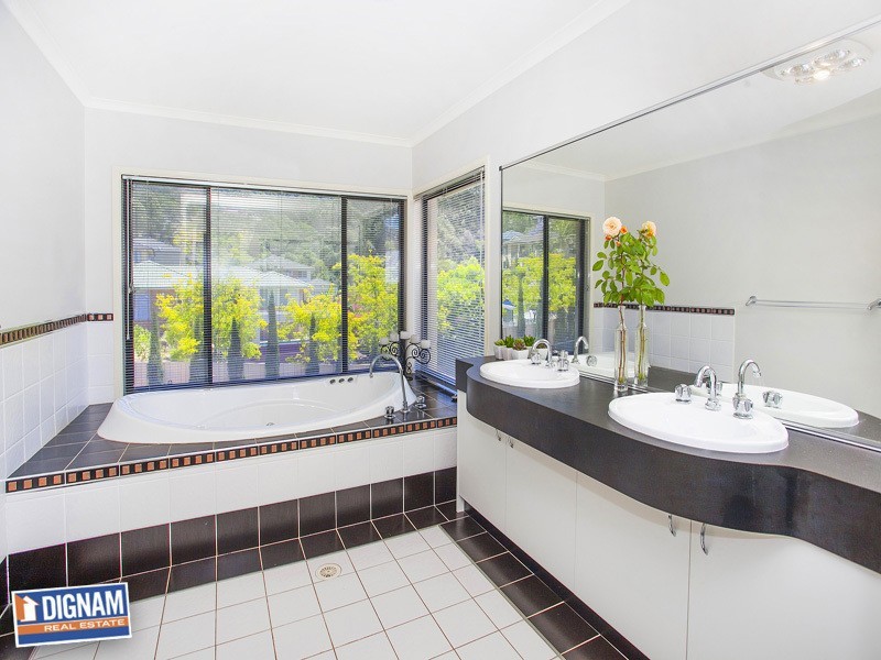 78 DUKE, Woonona NSW 2517