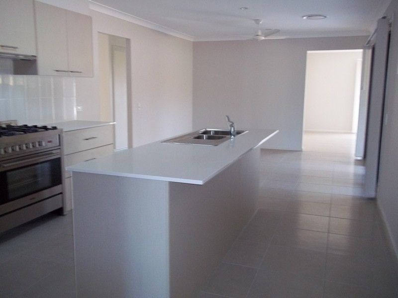 66 Steelwood, Heathwood QLD 4110