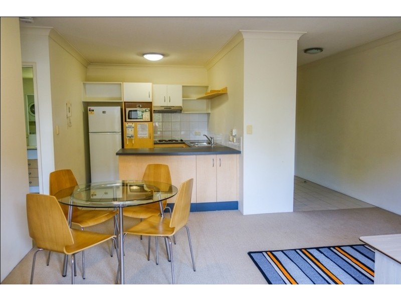 300 Sir Fred Schonell, St Lucia QLD 4067