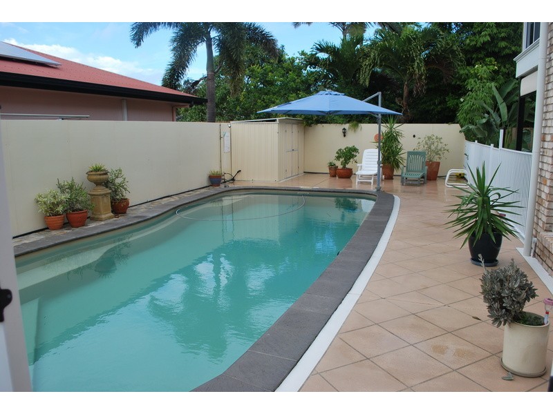 14   Beachside Place, Shoal Point QLD 4750