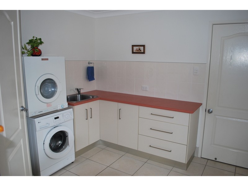 14   Beachside Place, Shoal Point QLD 4750