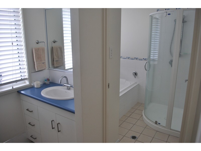 14   Beachside Place, Shoal Point QLD 4750