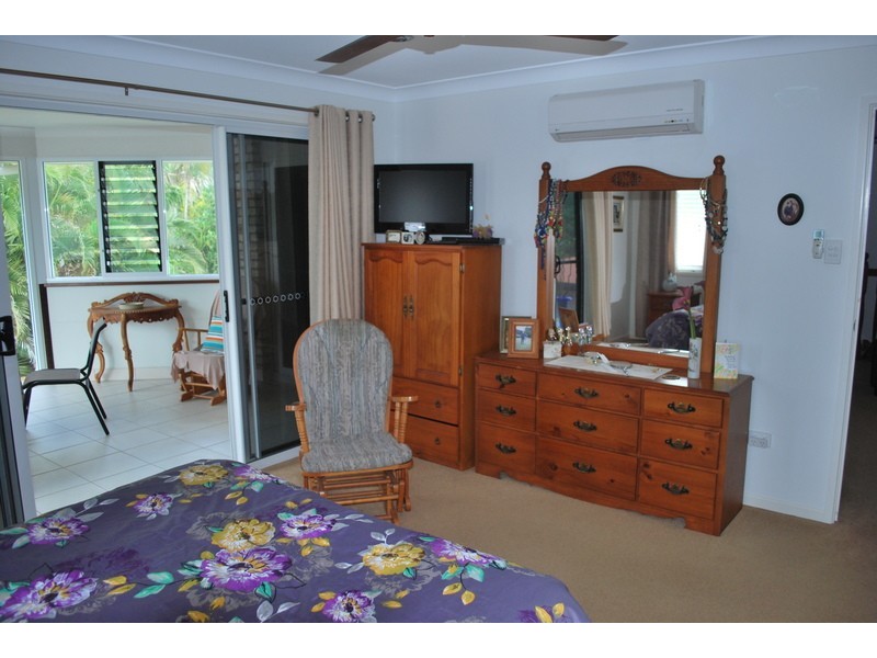 14   Beachside Place, Shoal Point QLD 4750