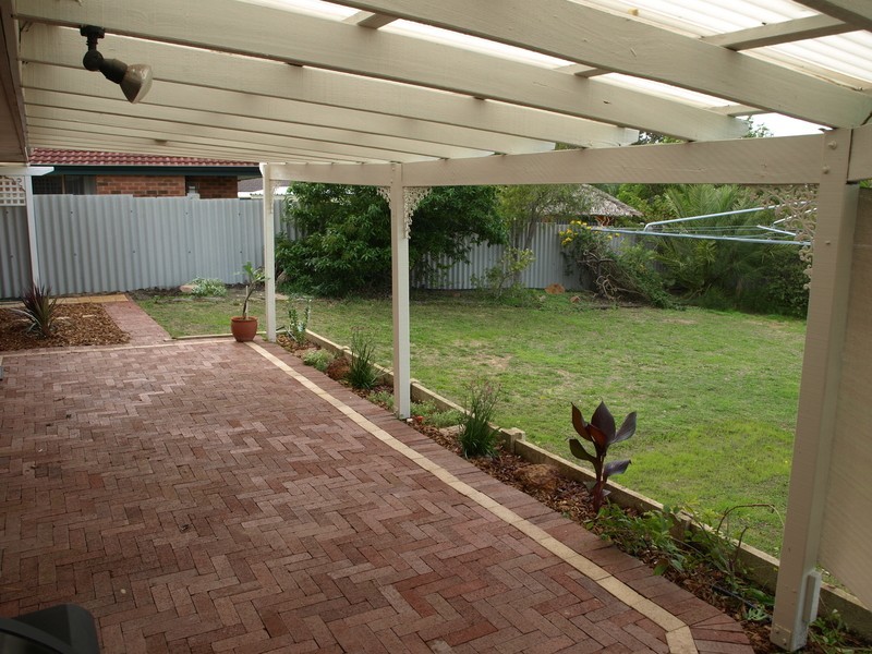 23 Napoleon Way, Craigie WA 6025