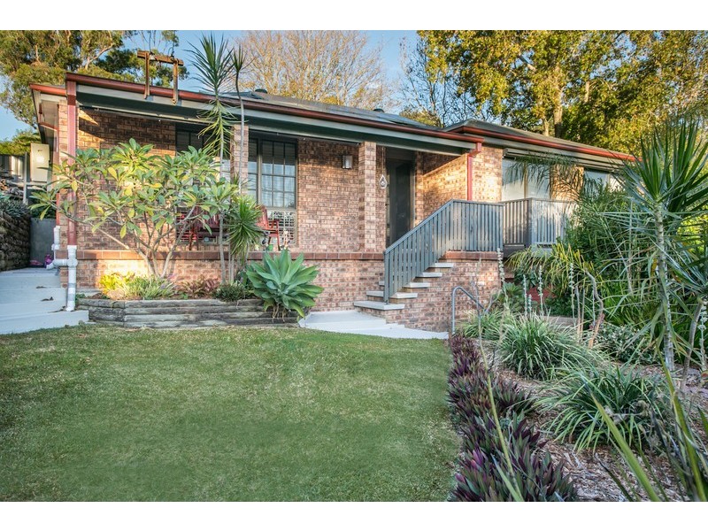 18 Hallam Street, Charlestown NSW 2290