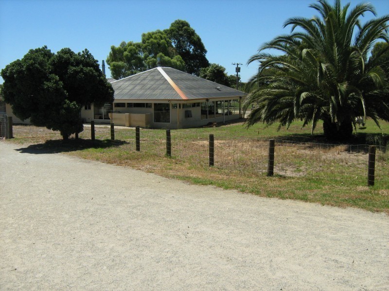 899  Elliott Road, Serpentine WA 6125