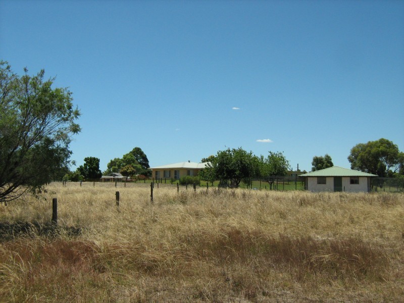 899  Elliott Road, Serpentine WA 6125