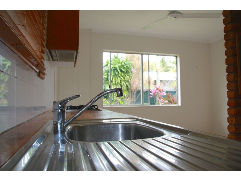 54 Christensen Street, Machans Beach QLD 4878