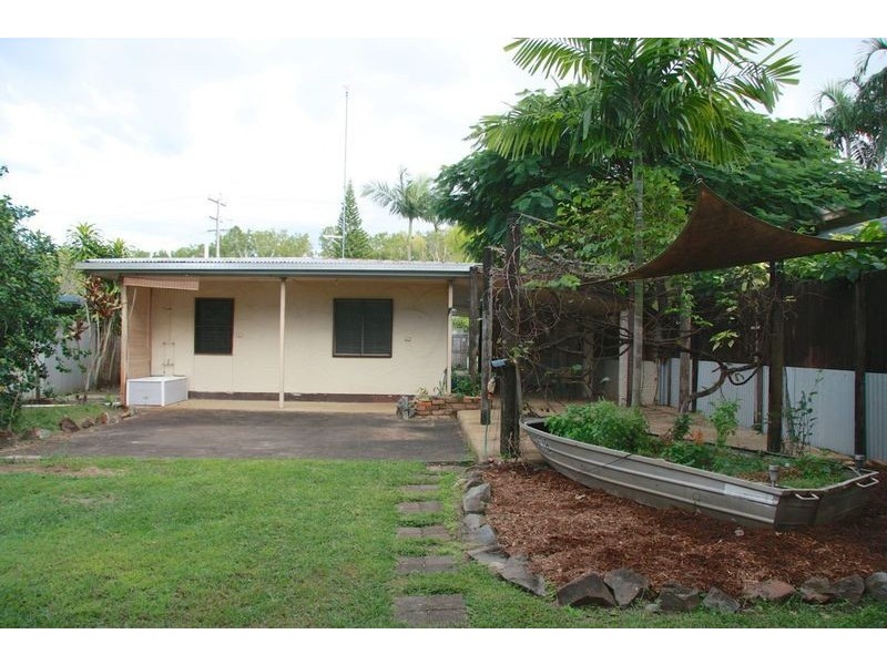 54 Christensen Street, Machans Beach QLD 4878