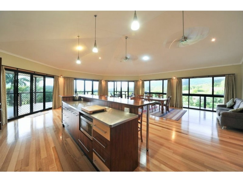 9 Pepperberry Lane, Cannon Valley QLD 4800