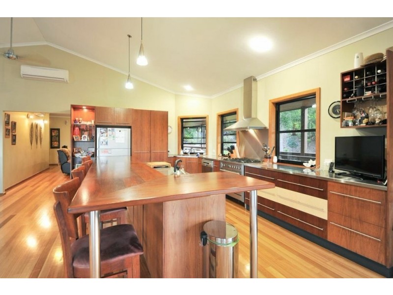 9 Pepperberry Lane, Cannon Valley QLD 4800