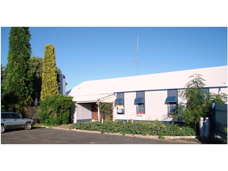 1 Charles Street, Springsure QLD 4722