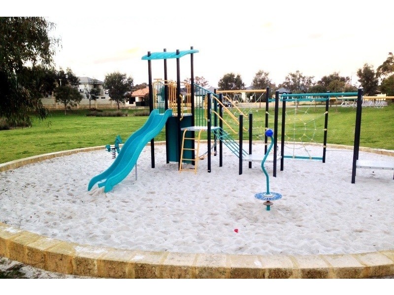 9 Twilight Mews, Aubin Grove WA 6164