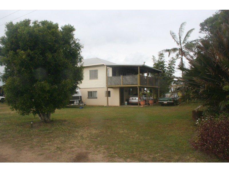 Moore Park Beach QLD 4670