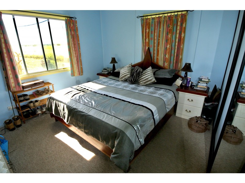 Moore Park Beach QLD 4670