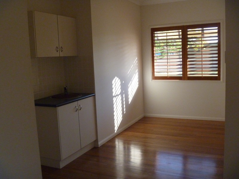 16 Blake Street, Cleveland QLD 4163