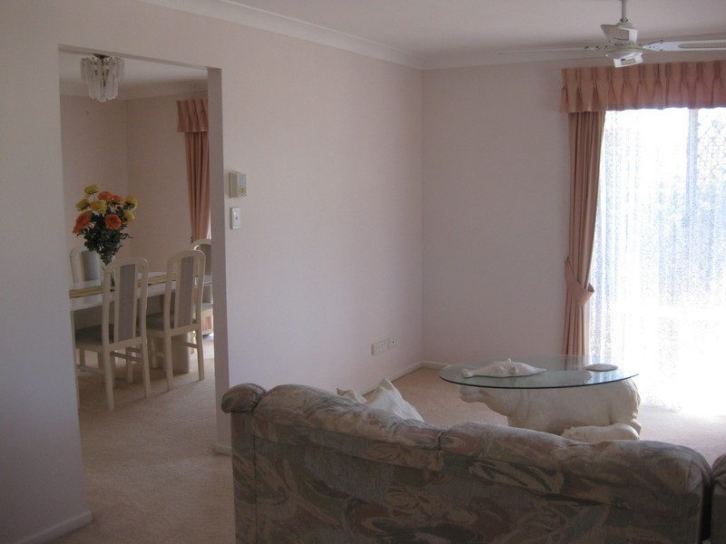 9 Ethion Drive, Regents Park QLD 4118