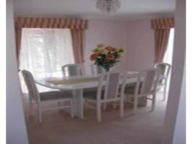 9 Ethion Drive, Regents Park QLD 4118