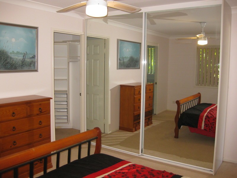 9 Ethion Drive, Regents Park QLD 4118