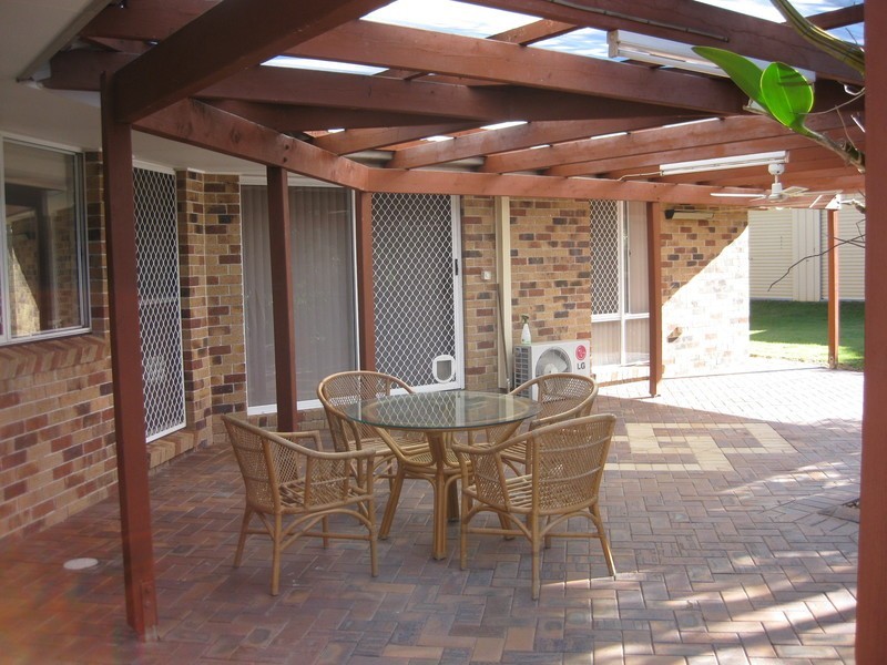 9 Ethion Drive, Regents Park QLD 4118