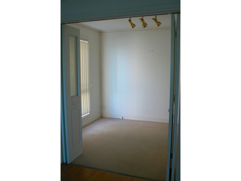 29 Yeramba Rd, Summerland Point NSW 2259