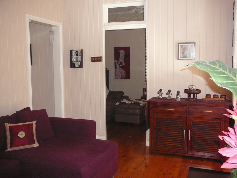 55 Yamboyna Street, Manly QLD 4179