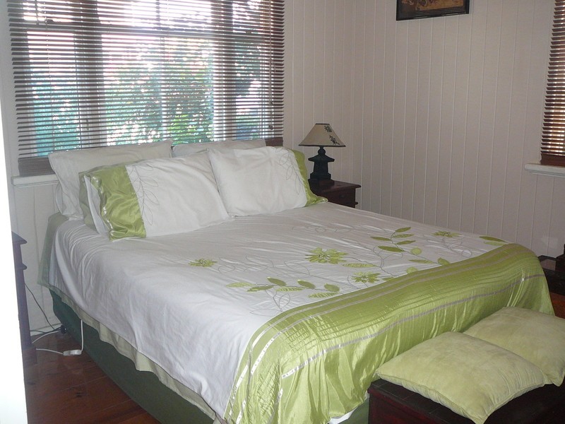 55 Yamboyna Street, Manly QLD 4179